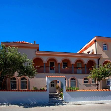 Villla Brigitte Tucepi Apartment Exterior photo