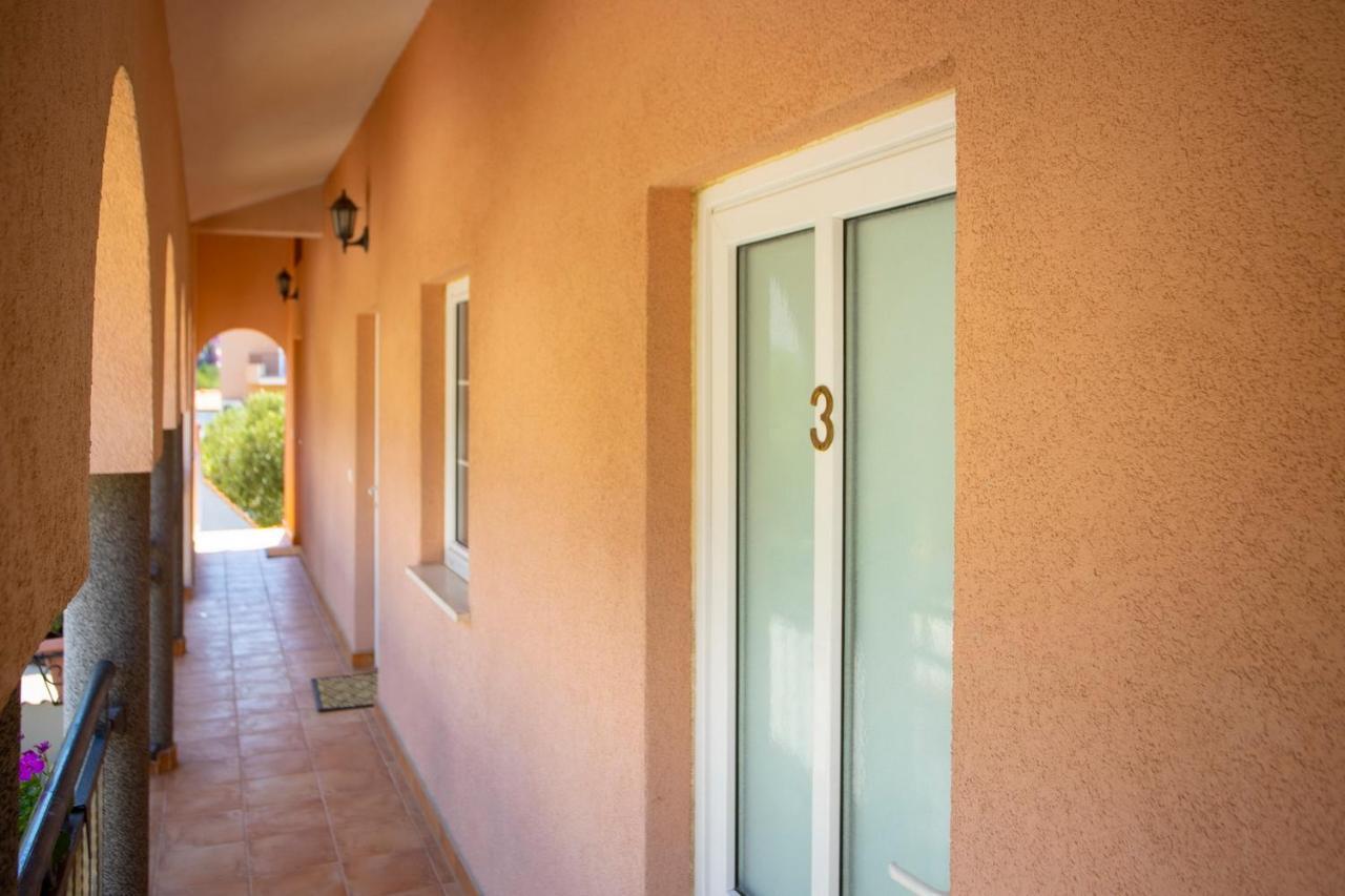 Villla Brigitte Tucepi Apartment Exterior photo