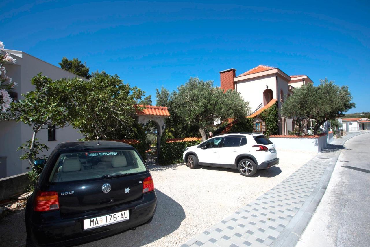 Villla Brigitte Tucepi Apartment Exterior photo